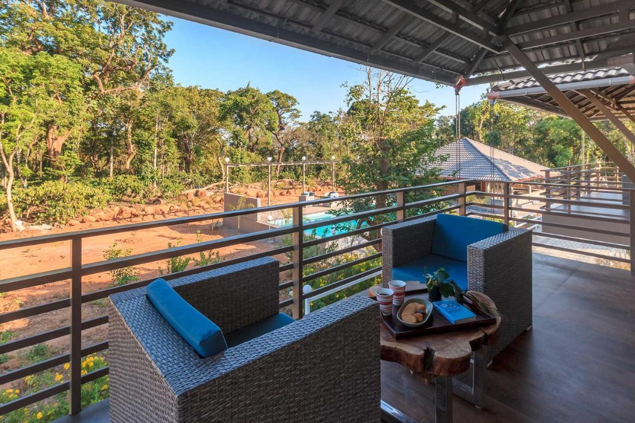 Coffee & Mist Luxury Villa- Comp Breakfast, Pool, Lounge, And Coffee Estate By Stayvista 마디케리 외부 사진